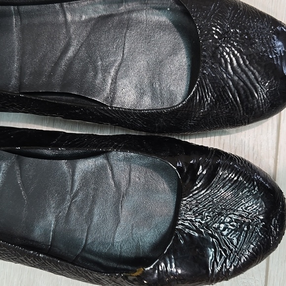 Tory Burch Black Women Logo Gold Loafer Slip On Flats Shoes Sz 8M - Picture 5 of 15